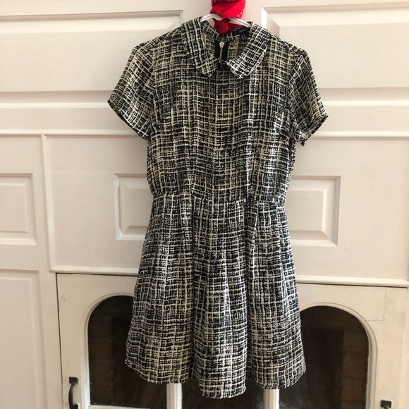 Collared baby doll dress - Picture 2 of 5